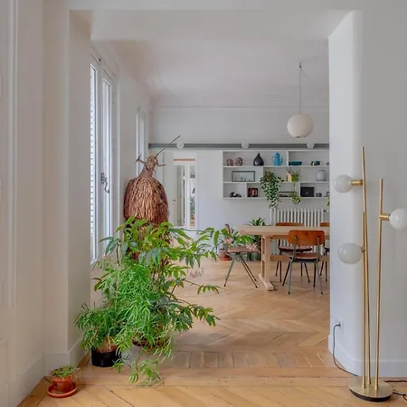 Very Spacious And Stylish At The Opera. Apartment *